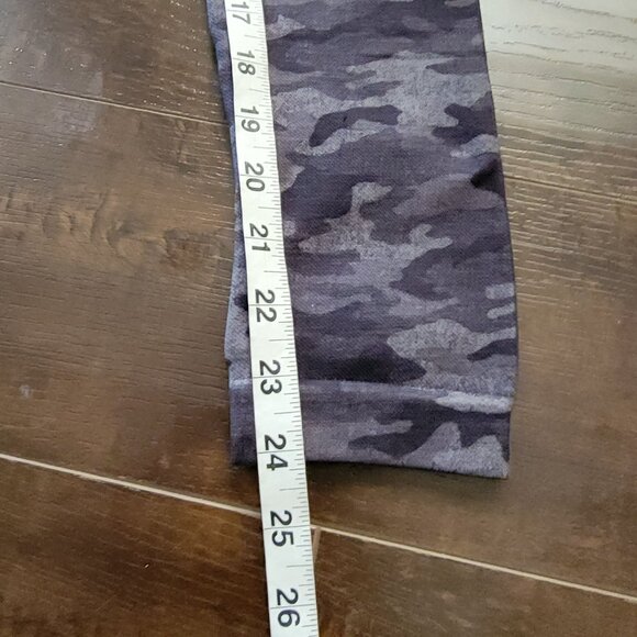 SPANX High Rise Leggings Womens M Black Look At Me Now Camo Seamless Athliesure - Picture 7 of 7